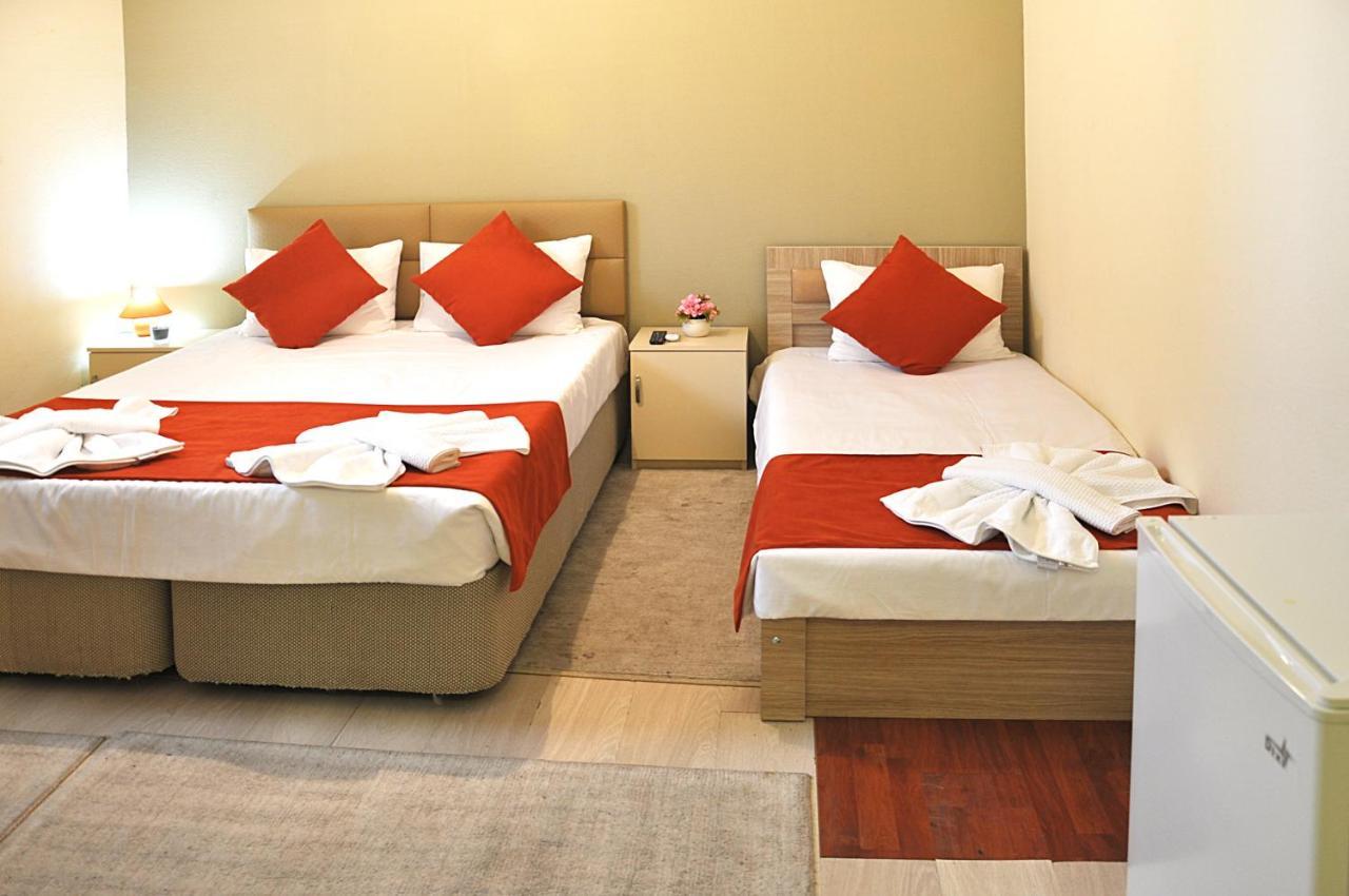 Hotel Alexandra Tbilisi Buitenkant foto