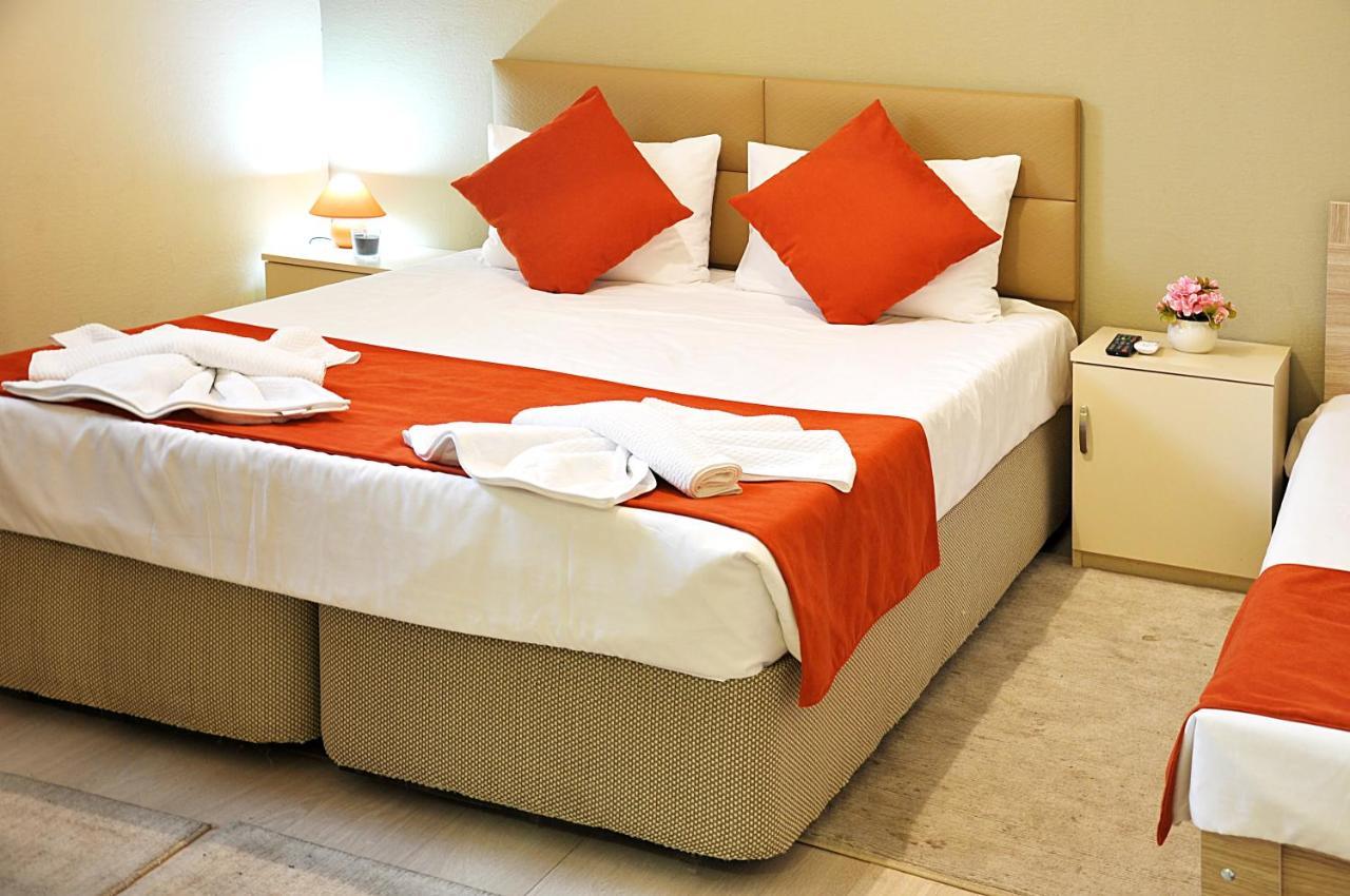 Hotel Alexandra Tbilisi Buitenkant foto