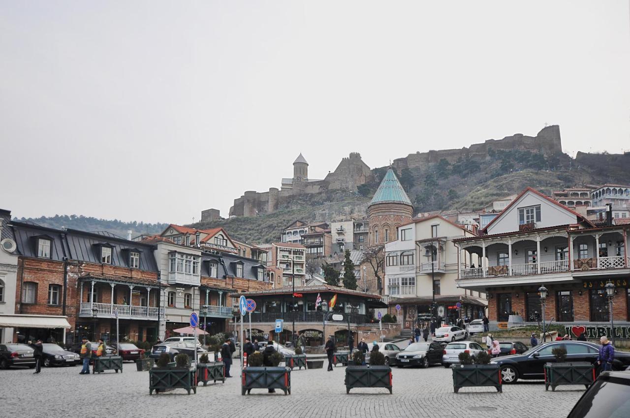 Hotel Alexandra Tbilisi Buitenkant foto